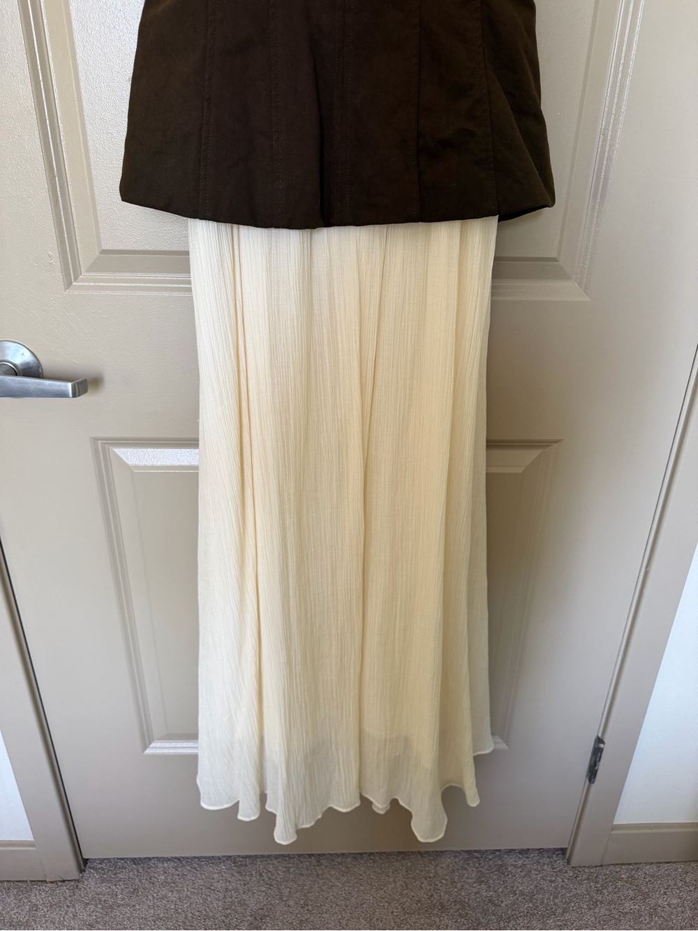 Moon River Brown and Cream Buttoned Dress - Picture 6 of 11